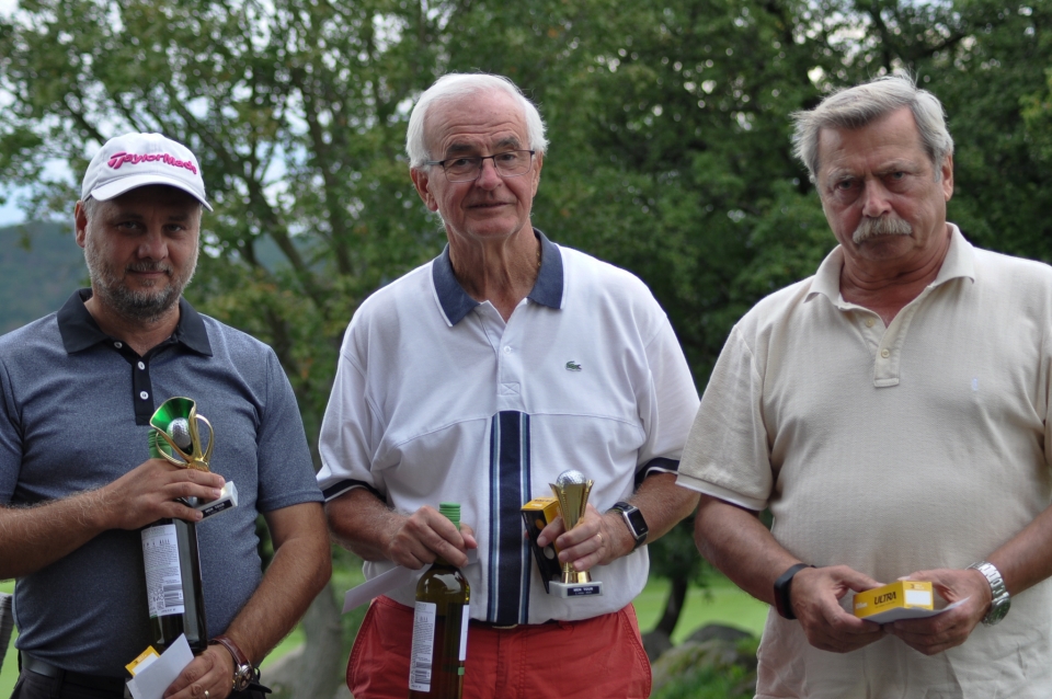 Slapy každý čtvrtek a hole in one