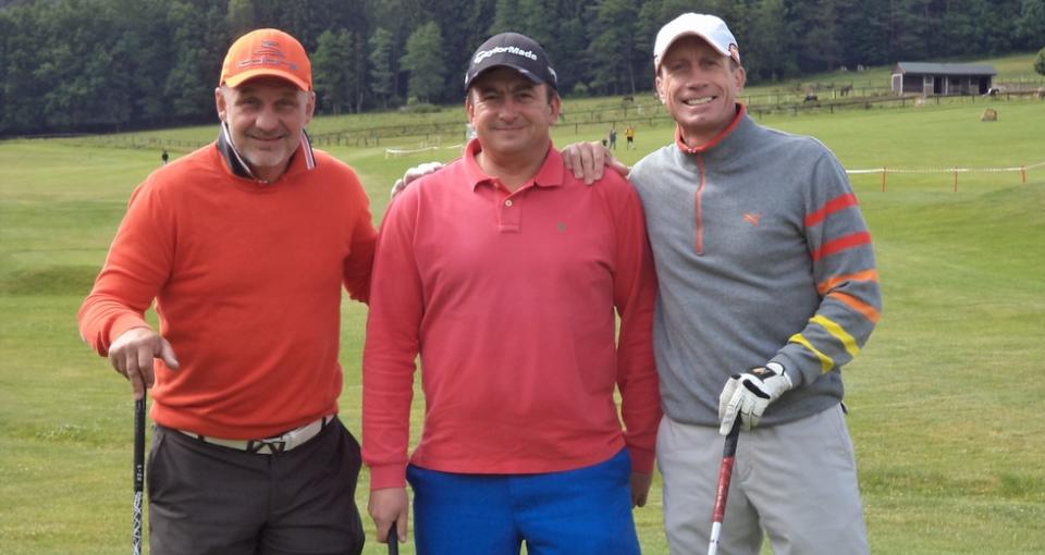 MALEVIL: Oto Kinský HOLE IN ONE